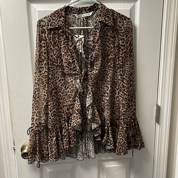 Zara Ruffled Print Blouse NWT - Picture 3 of 6